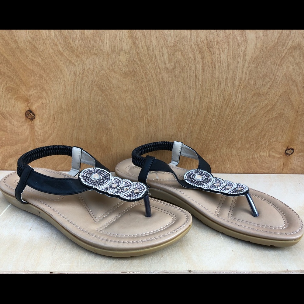 NIB Black Medallion Gladiator Sandals, 6